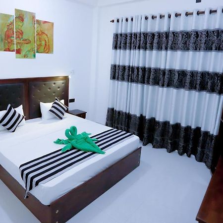Hotel Milano Grand Dambulla Esterno foto