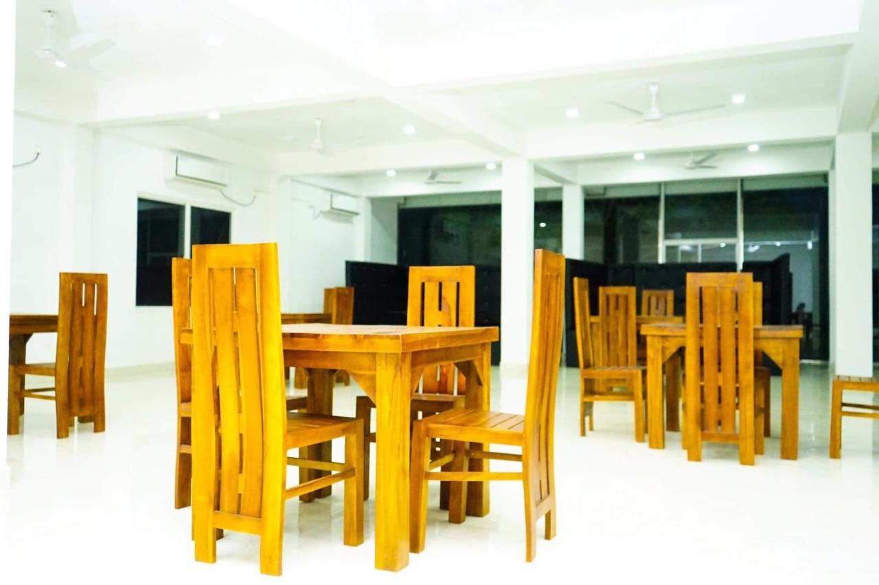 Hotel Milano Grand Dambulla Esterno foto