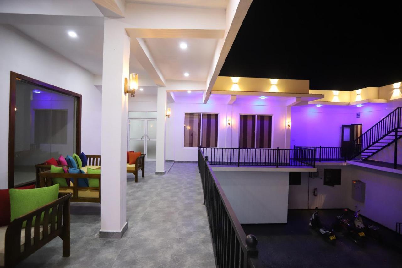 Hotel Milano Grand Dambulla Esterno foto