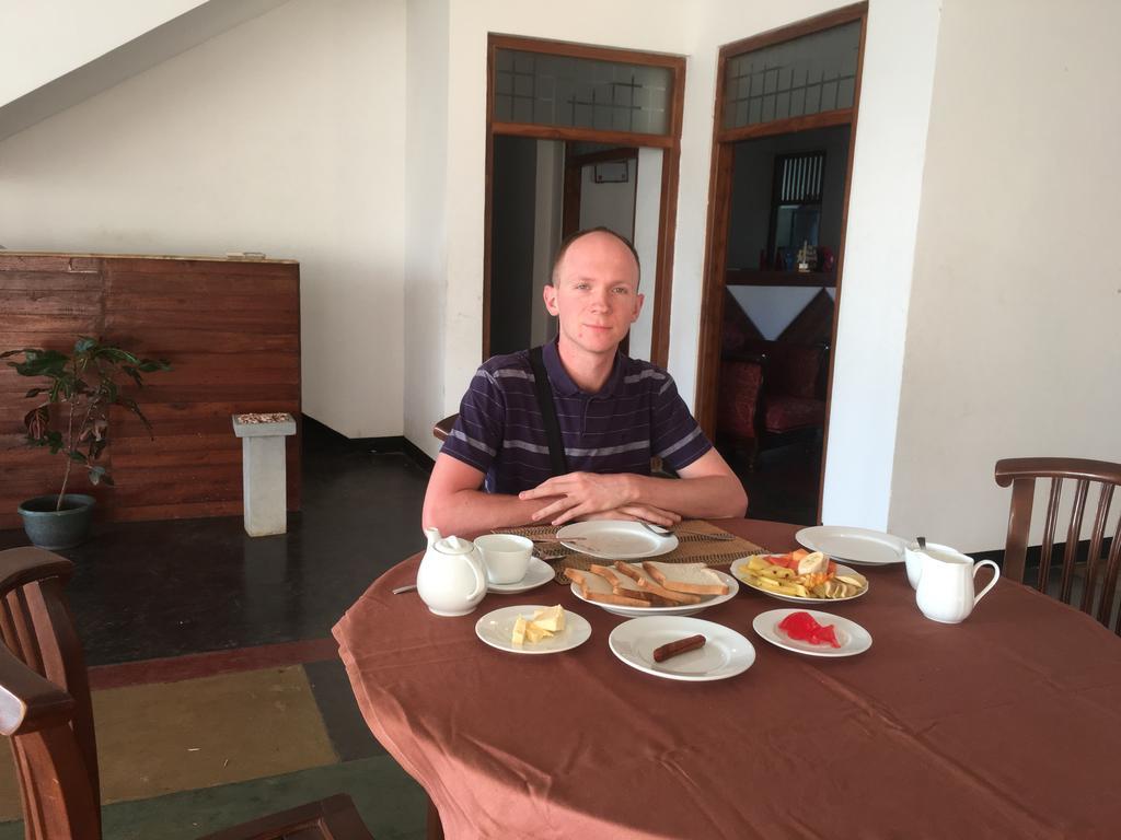 Hotel Milano Grand Dambulla Esterno foto