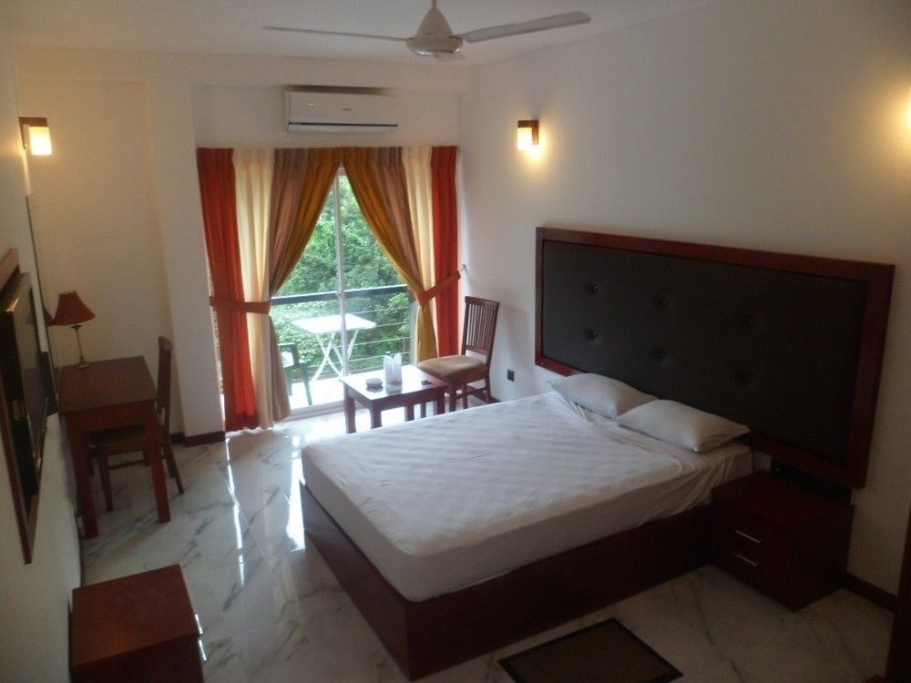 Hotel Milano Grand Dambulla Esterno foto